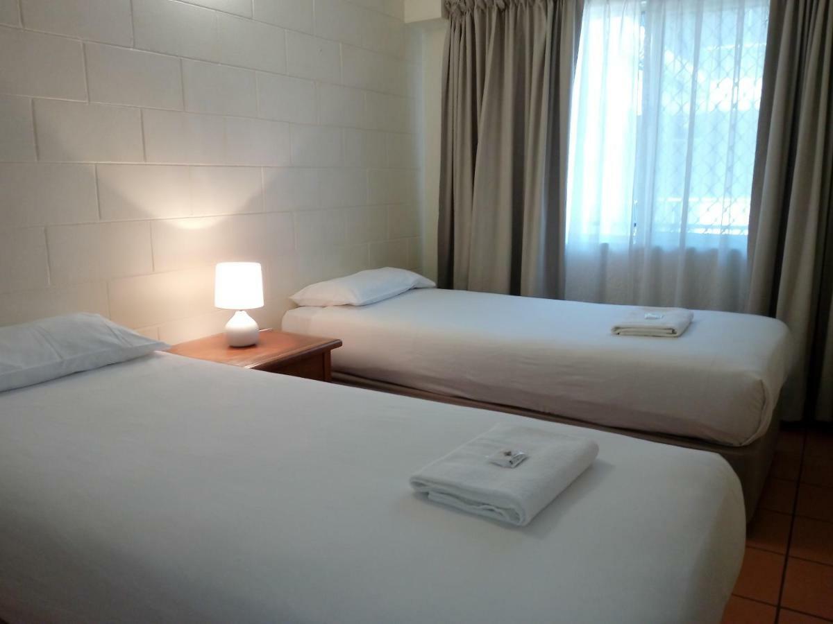 เลก เซ็นทรัล แคร์น Hotel แคนส์ ภายนอก รูปภาพ